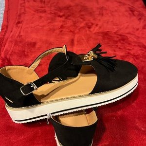 Black womens shoes
